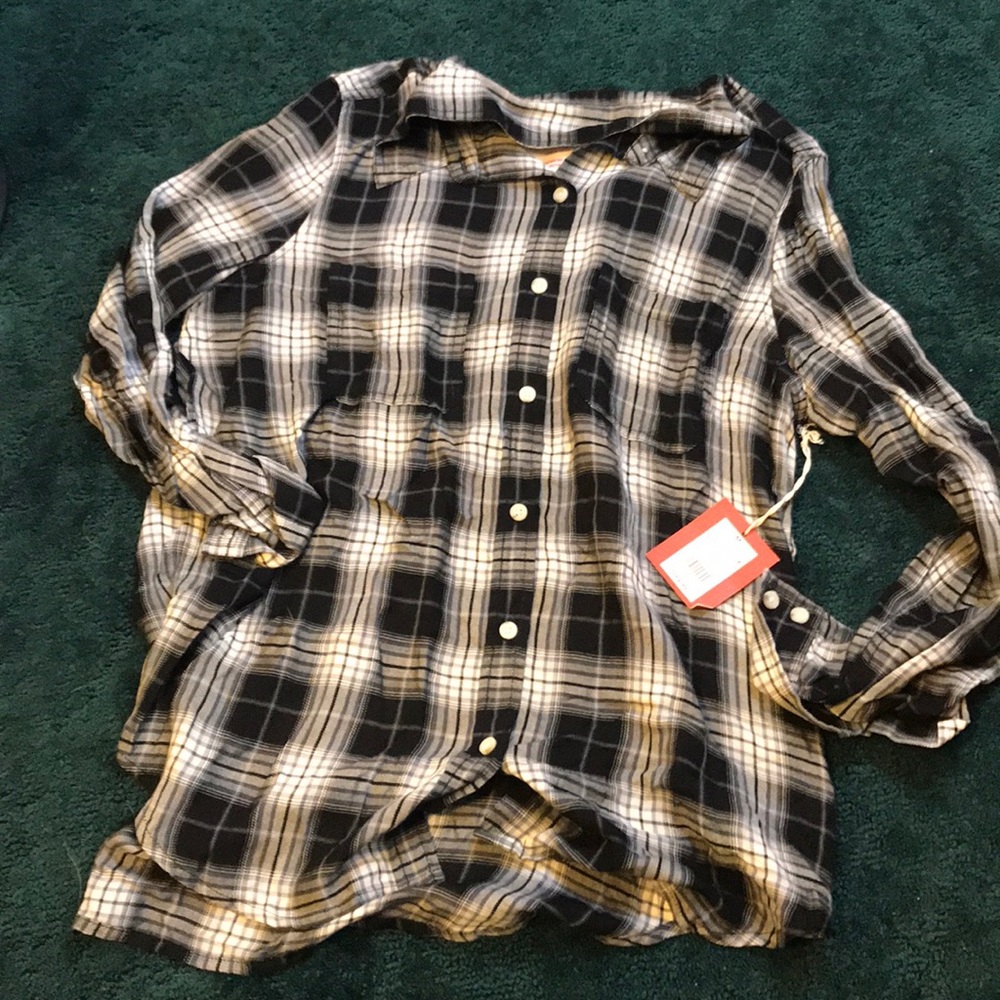 Mossimo Supply Co. Black and White Plaid Button Down Shirt